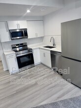 7737-174A 174A Ave NW in Edmonton, AB - Building Photo - Building Photo
