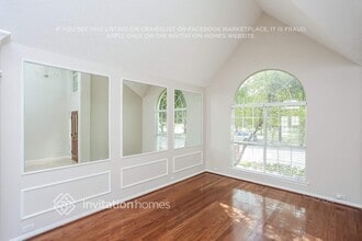 808 Olde Towne Dr in Irving, TX - Building Photo - Building Photo