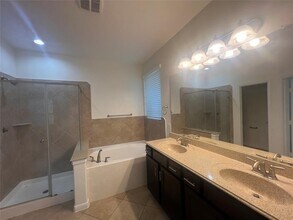6030 Clymer Mdw in Missouri City, TX - Building Photo - Building Photo