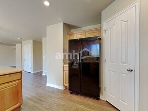 4482 Heritage Dr in Eagle Mountain, UT - Foto de edificio - Building Photo