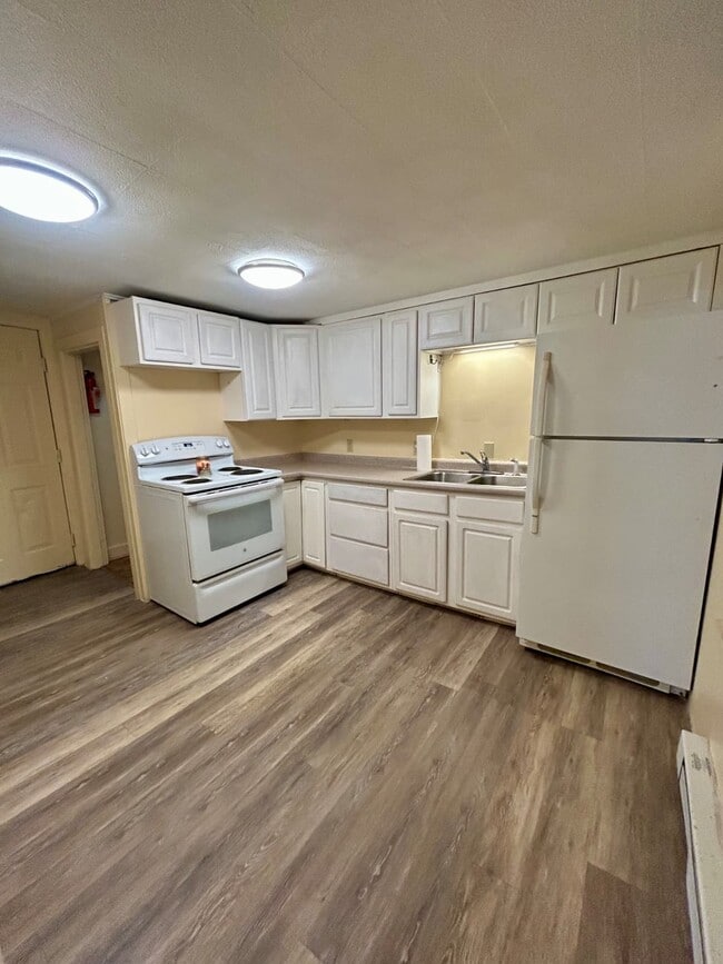 property at 3 Bedford St