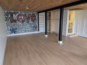 306 Davis St in Hendersonville, NC - Building Photo - Building Photo