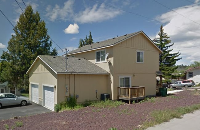property at 236 Lincoln St