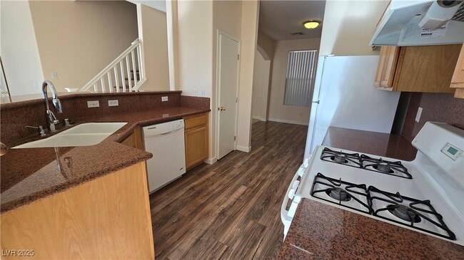 property at 2525 Rainbow Cactus Ct