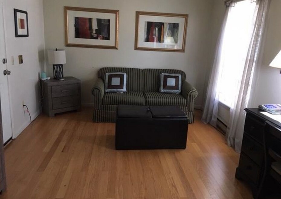 Belleview Townhouse Apartments and Nearby Cortland Apartments For Rent