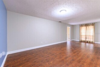 3122 Reseda Ct in Tampa, FL - Building Photo - Building Photo