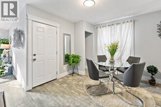 1704 Mercer St in Windsor, ON - Building Photo - Building Photo