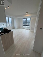 4878 Powers Cmn in Burlington, ON - Building Photo - Building Photo