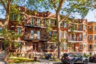 2209 Wilson Av in Montréal, QC - Building Photo