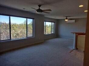 331 NW Flagline Dr in Bend, OR - Building Photo - Building Photo