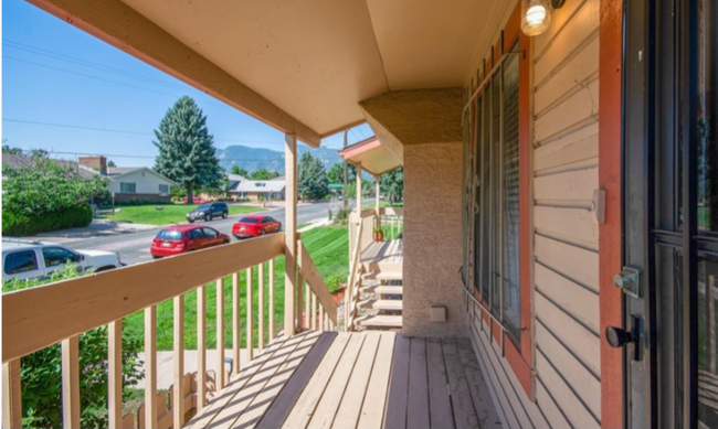 16 Old Broadmoor Rd in Colorado Springs, CO - Building Photo - Building Photo