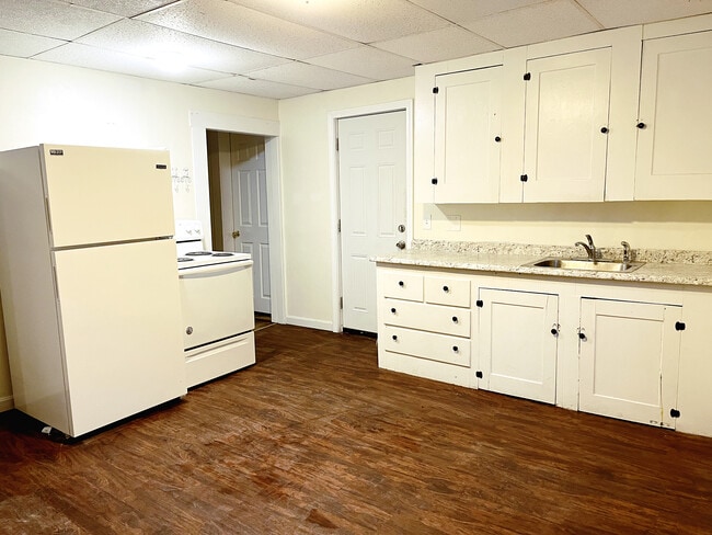 115 Summer St, Unit Apt 2