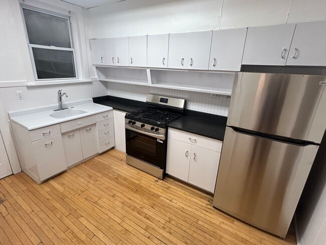 property at 2309 S Darien St