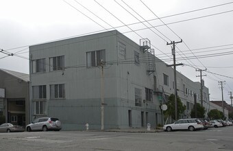 601 Minnesota St in San Francisco, CA - Foto de edificio - Building Photo