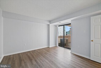 1301 N Courthouse Rd in Arlington, VA - Building Photo - Building Photo