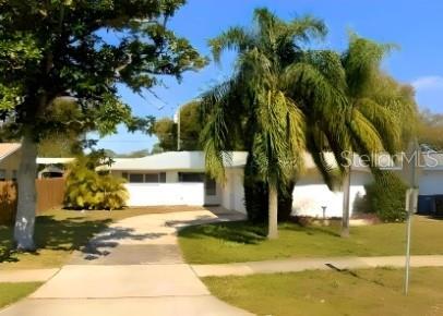 1756 Greenlea Dr in Clearwater, FL - Building Photo