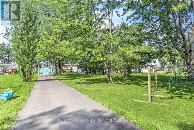 6270 Blue Bird St in Ramara, ON - Building Photo - Building Photo