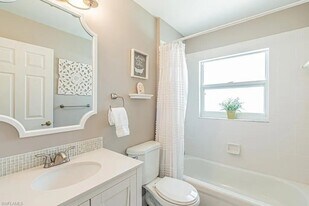 5090 Cedar Springs Dr, Unit Naples Happy Place in Naples, FL - Building Photo