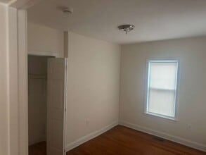 293 School St in Stoughton, MA - Building Photo - Building Photo