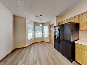 4930 Kingpin Dr in Columbus, OH - Building Photo - Building Photo