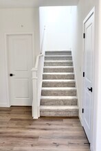 1536 Minories Dr in Plumas Lake, CA - Foto de edificio - Building Photo