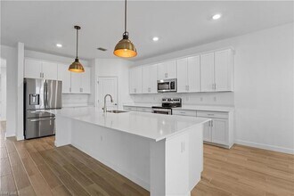 1779 Hagen Ct in Naples, FL - Building Photo - Building Photo