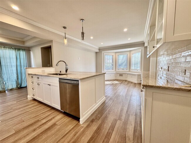 47 S 6th St in Locust Valley, NY - Building Photo - Building Photo