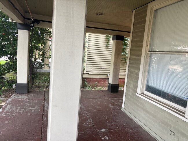 23 N Belvedere Blvd, Unit 1 in Memphis, TN - Building Photo - Building Photo