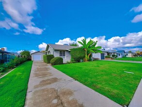 2013 Norris Dr W in Fresno, CA - Building Photo - Building Photo