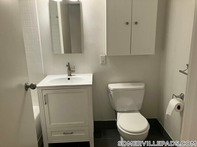 400 Washington St in Somerville, MA - Building Photo - Building Photo
