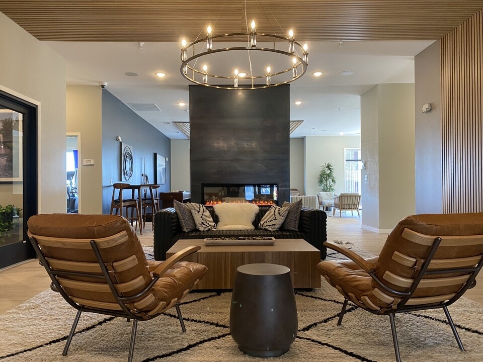 Rush Creek Apartments in Maple Grove, MN - Foto de edificio