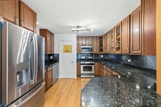 4656 N Narragansett Ave in Harwood Heights, IL - Building Photo - Building Photo