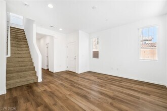 399 Mary Baer Wy in Henderson, NV - Building Photo - Building Photo