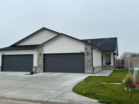 15602 E 21st Ct N in Wichita, KS - Building Photo