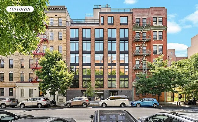 336 E 112th St in New York, NY - Foto de edificio - Building Photo