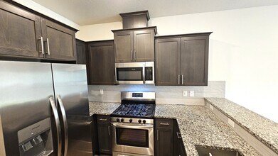 4206 S Waters Edge Wy in Ridgefield, WA - Building Photo - Building Photo