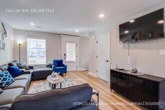 142 Coral Breeze Drive in Biloxi, MS - Building Photo - Building Photo