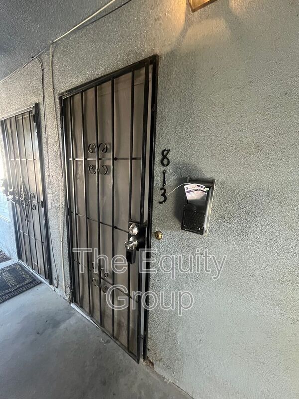property at 813 N Floral St