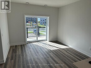 1100 Lackner Pl in Kitchener, ON - Building Photo - Building Photo