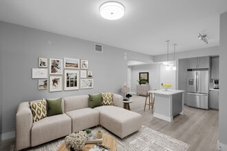 Shalimar Plantation East in Plantation, FL - Foto de edificio - Building Photo