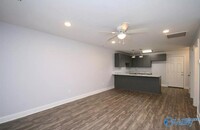 106 Kaliegh Paige Cir in New Market, AL - Foto de edificio - Building Photo