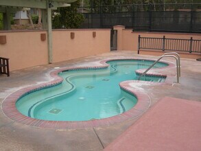 23777 Mulholland Hwy in Calabasas, CA - Building Photo - Building Photo