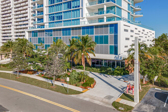 AquaBlu Tower in Fort Lauderdale, FL - Building Photo - Building Photo