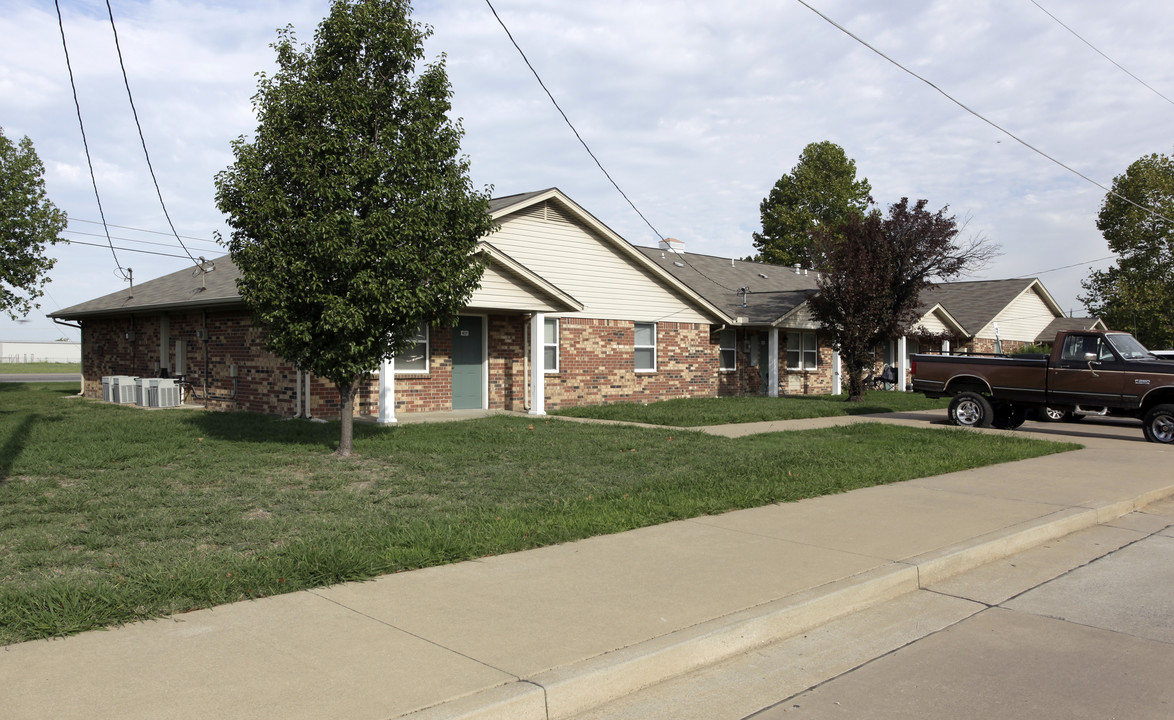 Wagoner Village apartments in Wagoner, OK - Building Photo