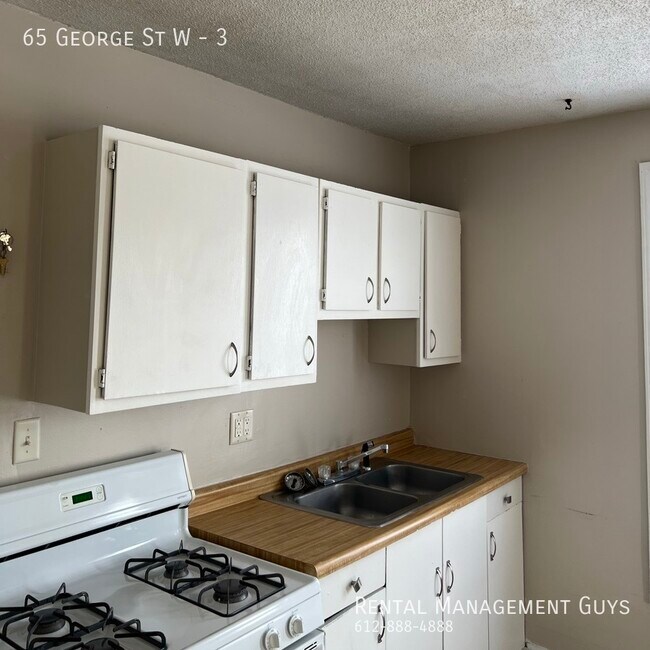 65 George St W in St. Paul, MN - Building Photo - Building Photo