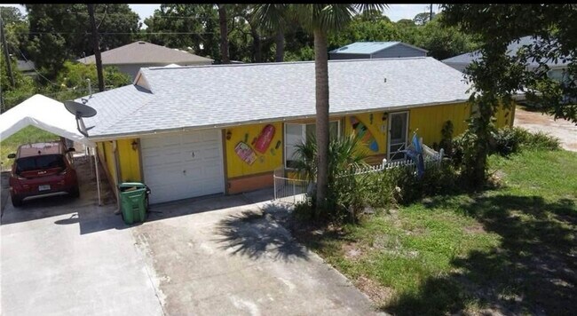7501 North Blvd in Fort Pierce, FL - Building Photo - Building Photo