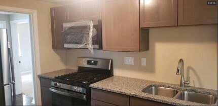 1641 Pasadena Ave in Cincinnati, OH - Building Photo - Building Photo