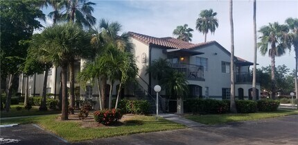 3421 Winkler Ave in Ft. Myers, FL - Building Photo - Building Photo
