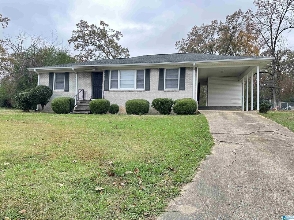 2308 3rd Pl NW in Center Point, AL - Building Photo