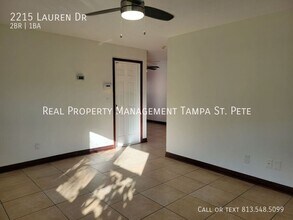 2215 Lauren Dr in Largo, FL - Building Photo - Building Photo